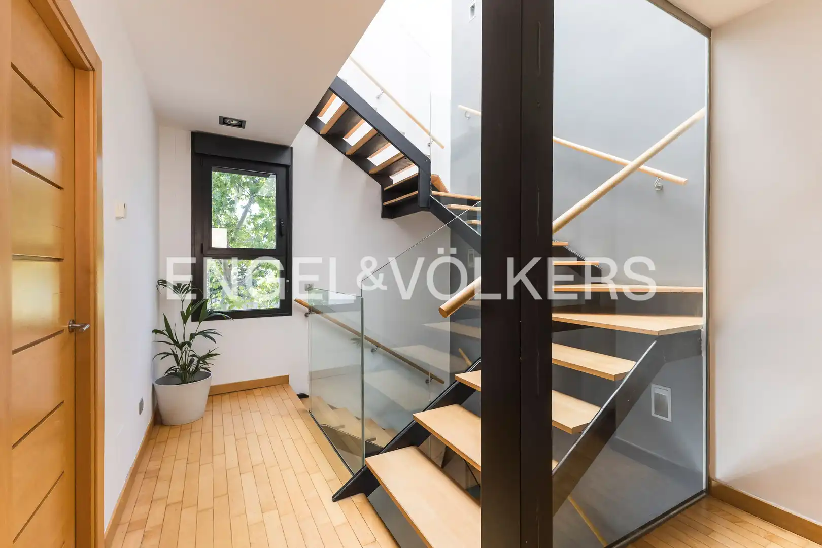 Casa o chalet en venta en Madrid con Aire acondicionado, Calefacción y Jardín privado