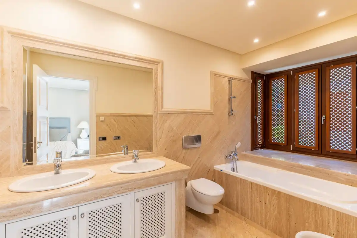 Piso con ascensor en venta en Río Real - Los Monteros, imagen 27