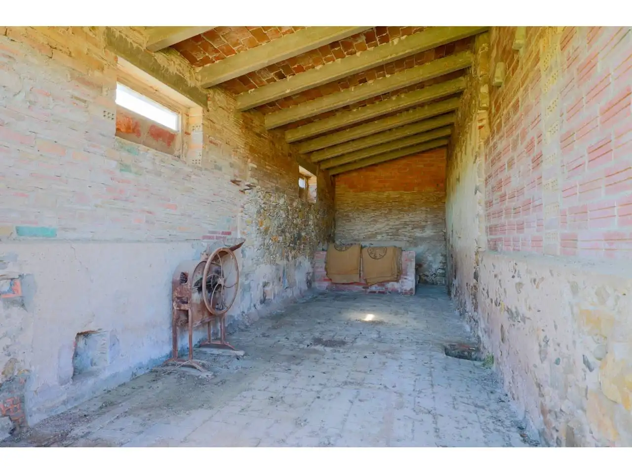 Casa rústica amb jardí en venda a Calle Sellera, imagen 42