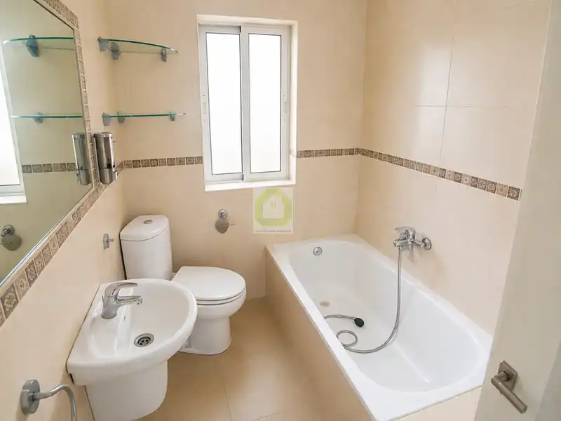 Bany de Pis en venda en Granada