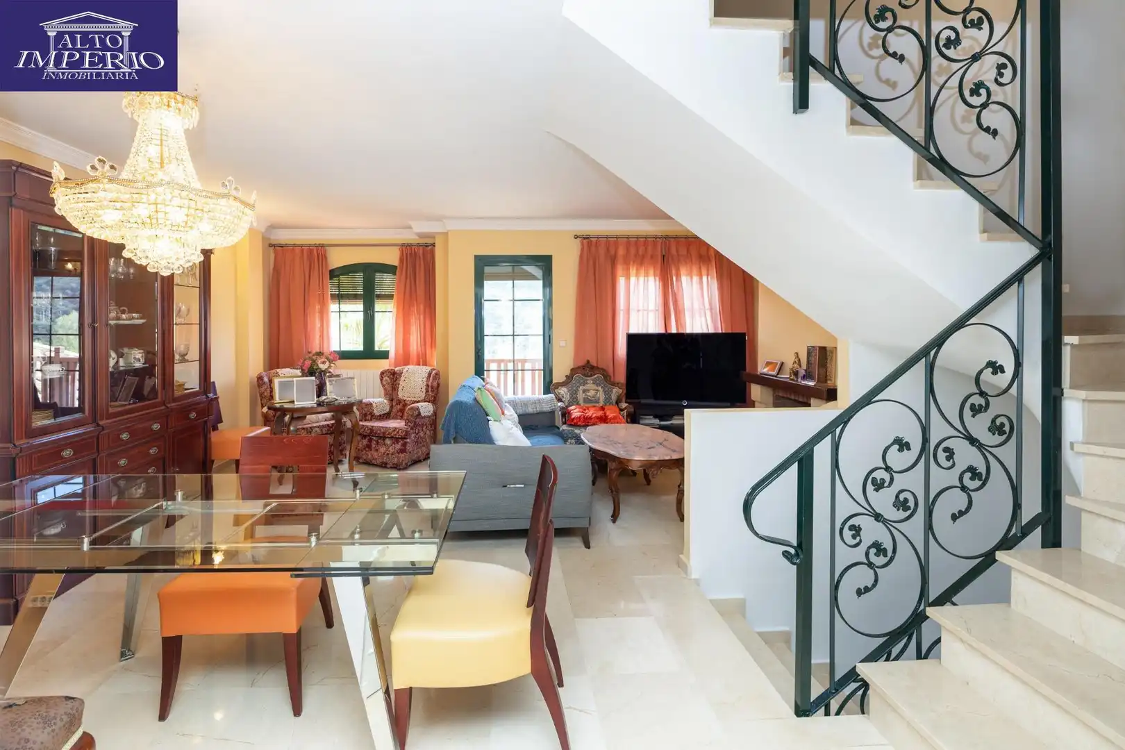 Casa a schiera con terrazza in vendita a Cuesta Pino 65