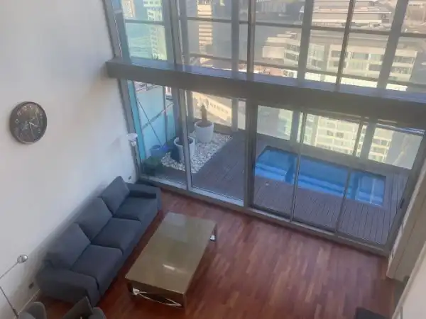 Sala de estar de Ático de alquiler en Barcelona con Aire acondicionado, Calefacción y Parquet