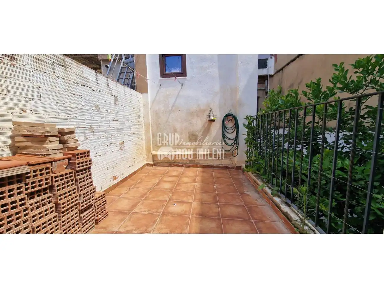 Vista exterior de Piso en venta en Massanassa con Aire acondicionado, Calefacción y Jardín privado