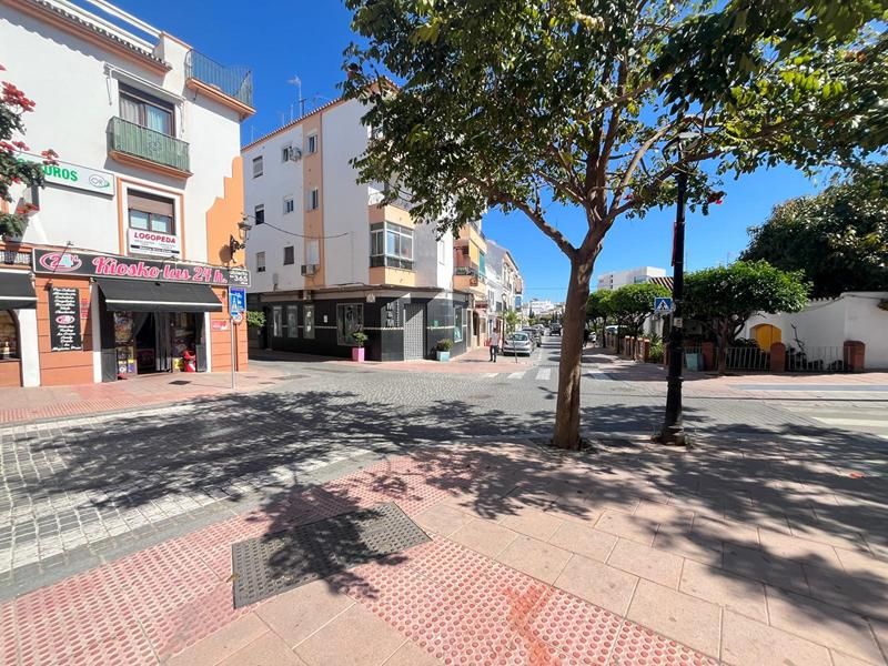 Vista exterior de Piso en venta en Estepona con Terraza y Trastero