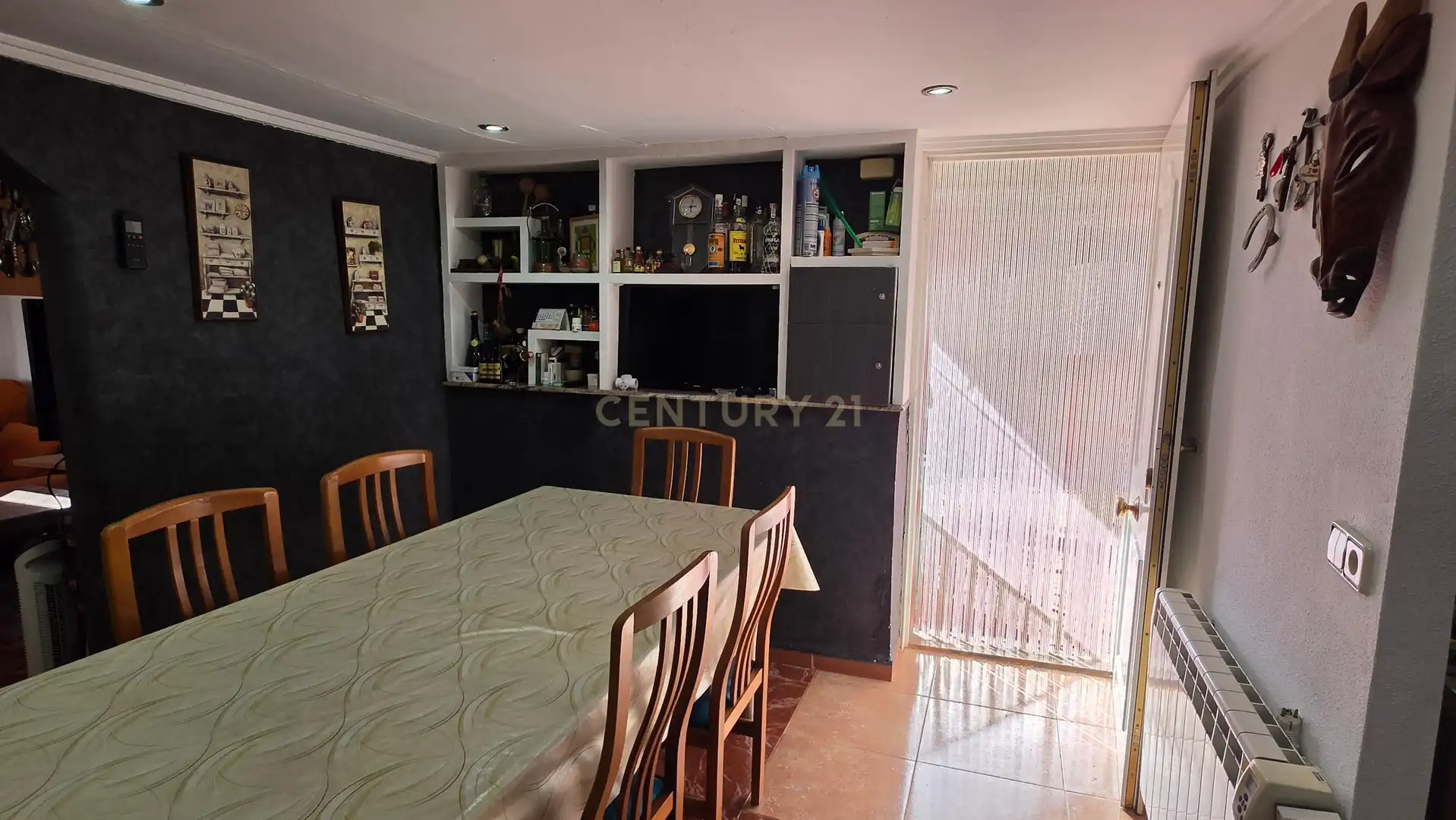 Casa adosada en venda en Gátova amb Forn, Microones i Balcó