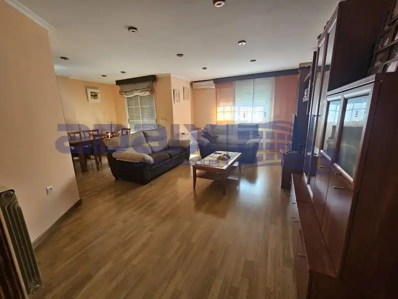 Living room of Flat for rent in Puertollano  with Air Conditioner, Parquet flooring and Terrace