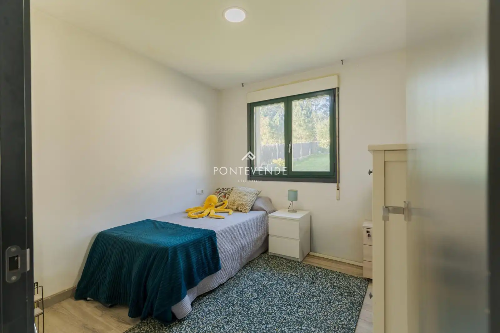 Bedroom of Houses for sale in Sanxenxo  with Heating and Furnished
