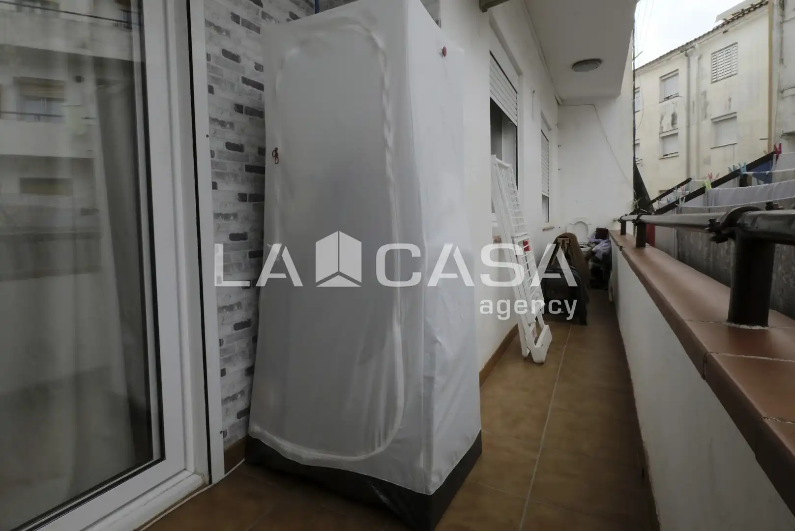 Piso en venta en Barcelona con Calefacción y Balcón