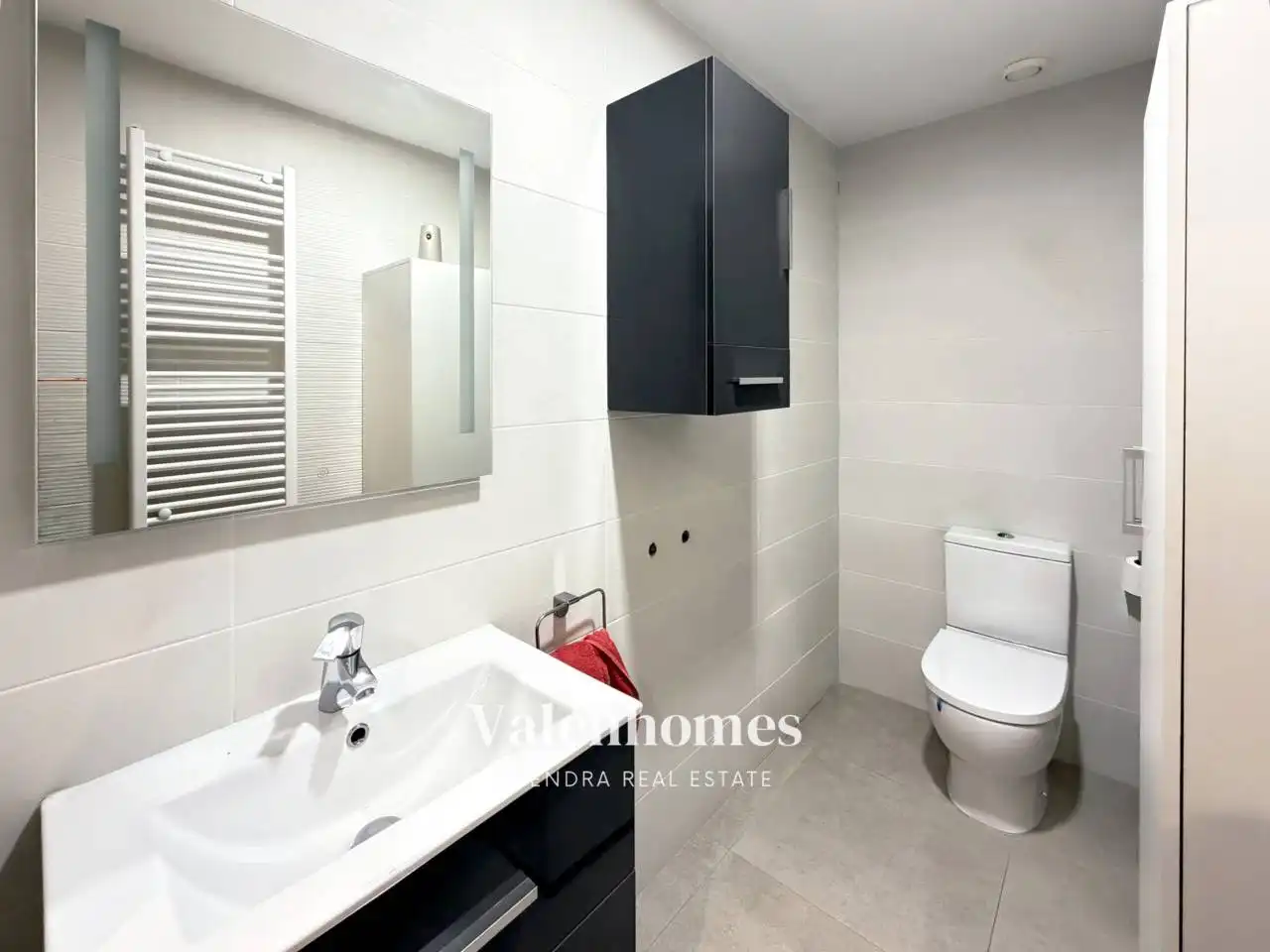 Bany de Casa o xalet en venda en Terrassa amb Aire condicionat, Calefacció i Terrassa