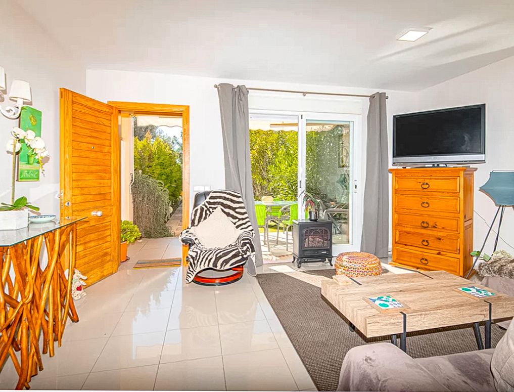 Sala d'estar de Dúplex en venda en Pollença amb Moblat i Piscina comunitària