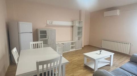 Photo 2 of Flat to rent in Valdepeñas, Ciudad Real