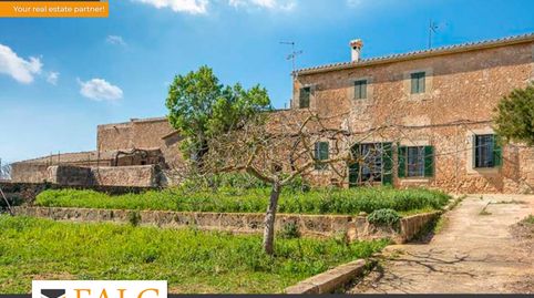 Atractiva finca rústica para reformar en Puntiró