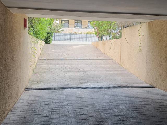 Garaje en Alquiler en Calle Principe Felipe, 2 en Rocafort