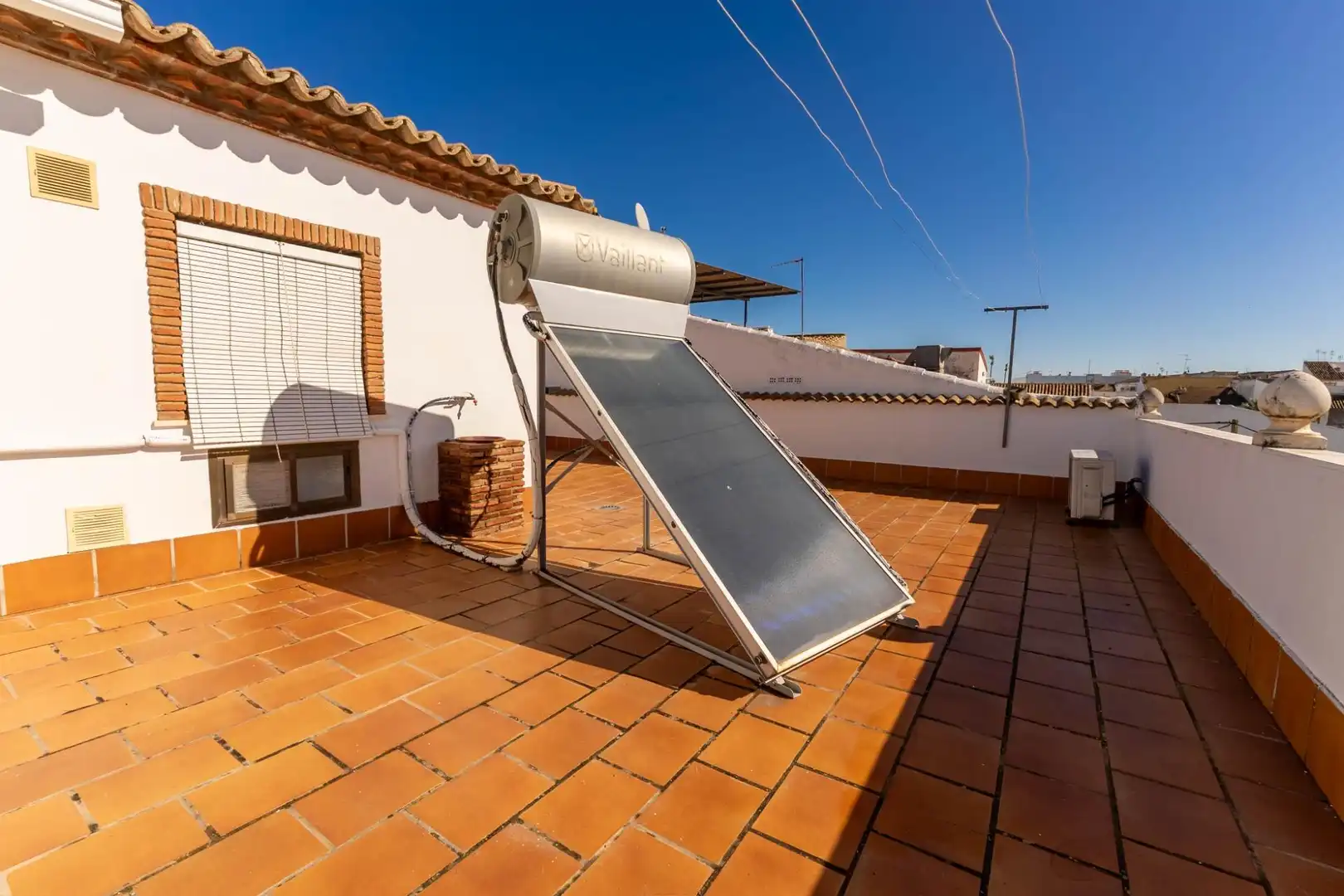 Terrasse von Einfamilien-Reihenhaus zum Verkauf in La Roda de Andalucía mit Heizung, Abstellraum und Balkon