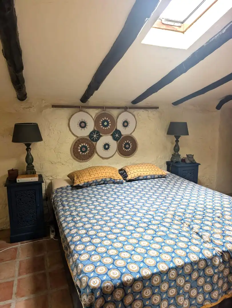Schlafzimmer von Country house zum Verkauf in El Perelló mit Heizung und Balkon