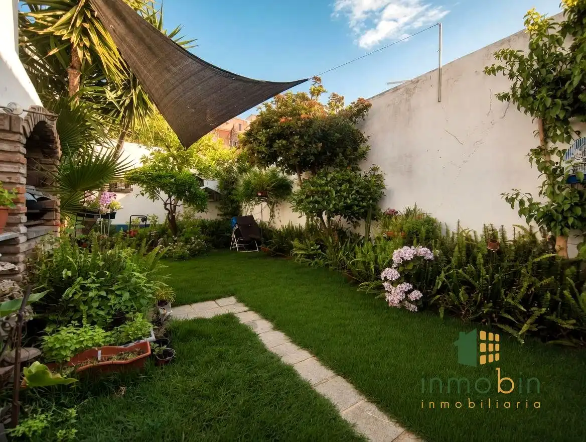 Casa con terraza en venta en Don Benito