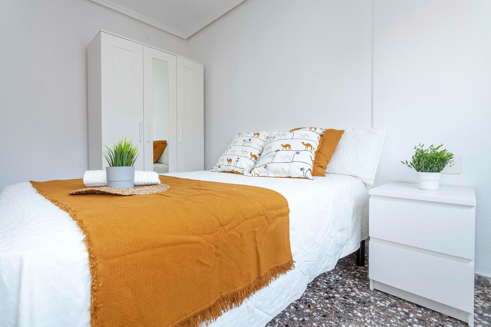 Piso para compartir en N/A, L'Hort de Senabre