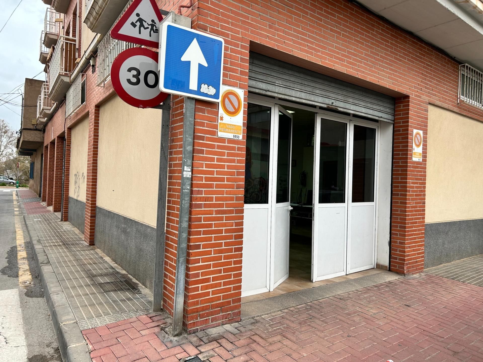 Exterior view of Premises for sale in  Murcia Capital