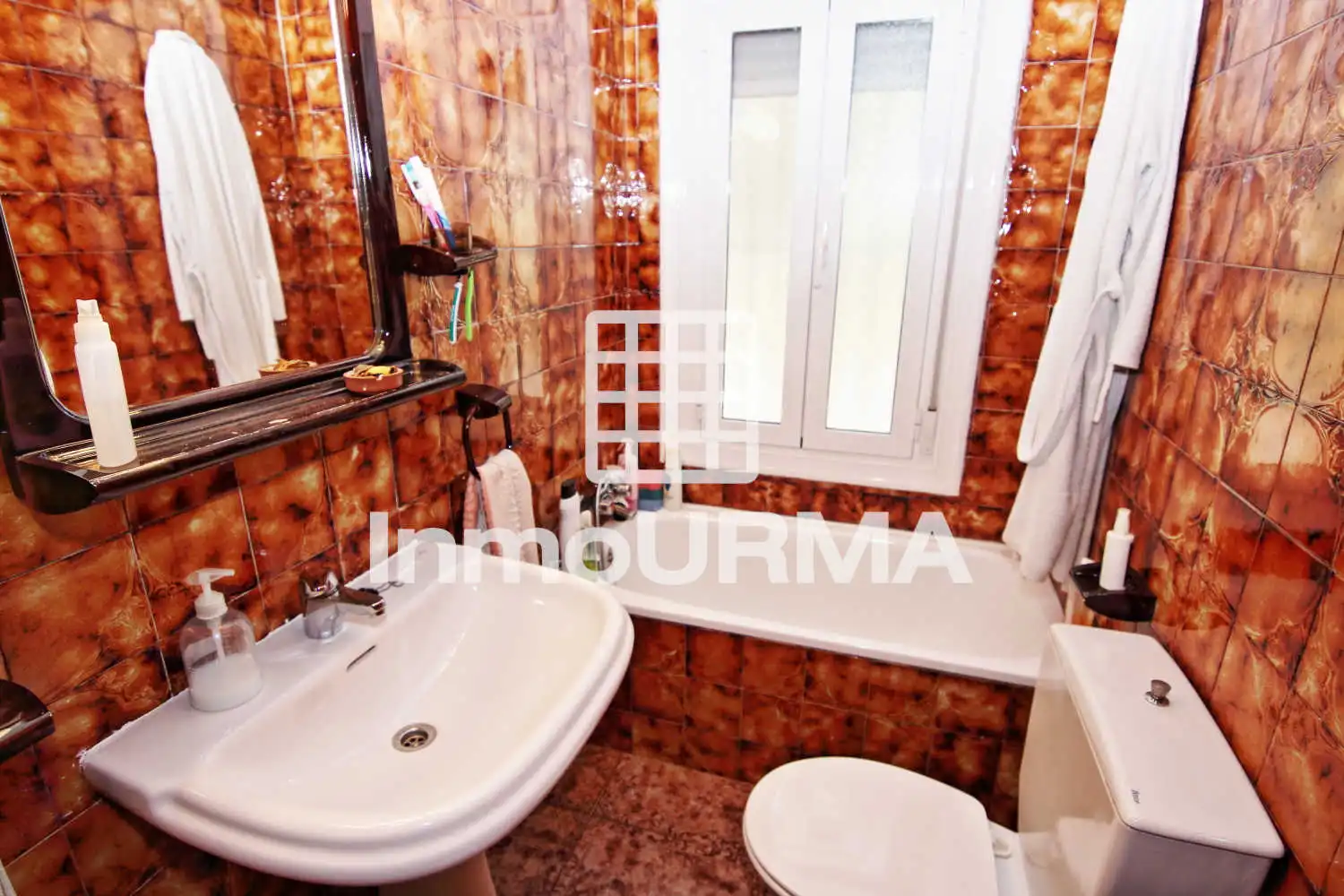 Baño de Casa o chalet en venta en Elda con Aire acondicionado, Calefacción y Jardín privado