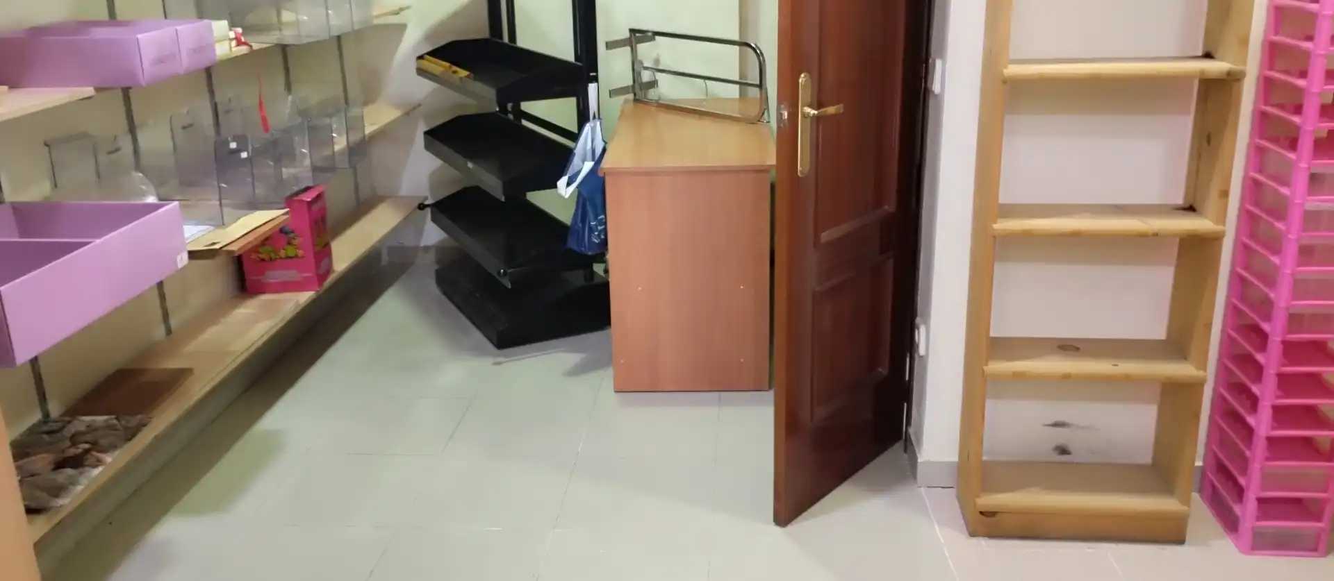 Gewerbefläche zum Verkauf in Calle Virgen de la Soledad 6, imagen 6