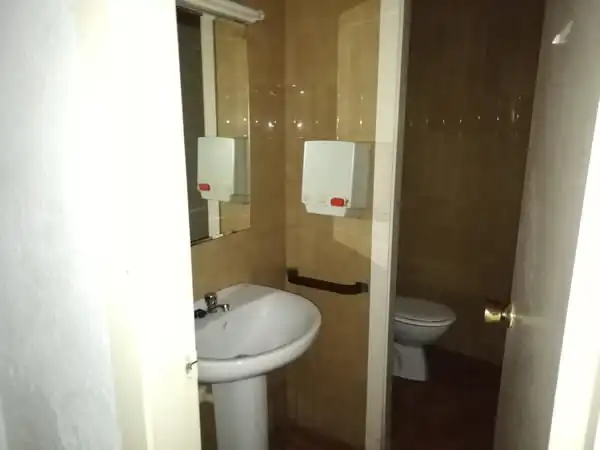 Local comercial en venda a C/ Avencedrell, imagen 7