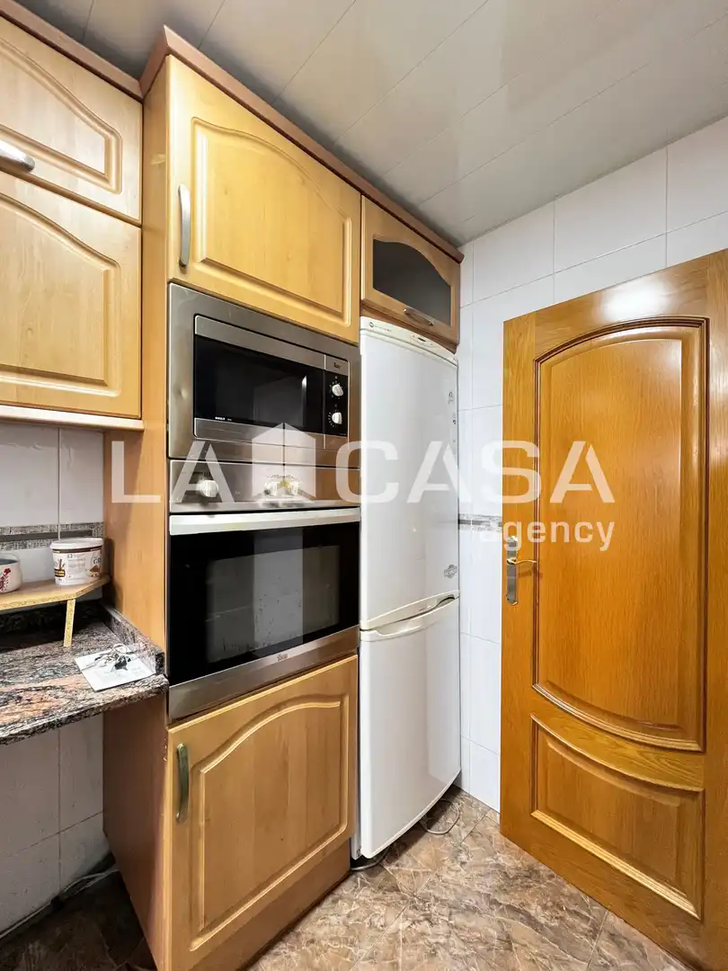 Cocina de Piso en venta en Badalona con Calefacción