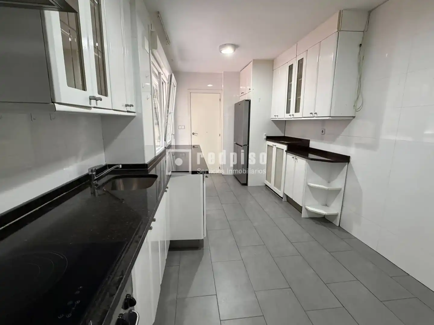 Kitchen of Flat for rent in Madrid  with Air Conditioner, Parquet flooring and Terrace