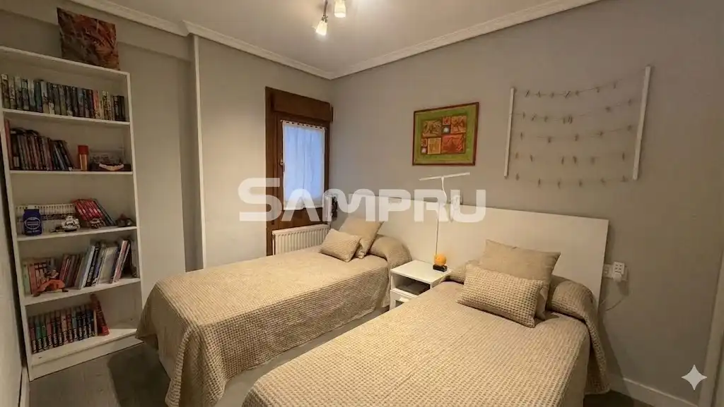 Bedroom of Flat for sale in Arrasate / Mondragón  with Heating and Storage room