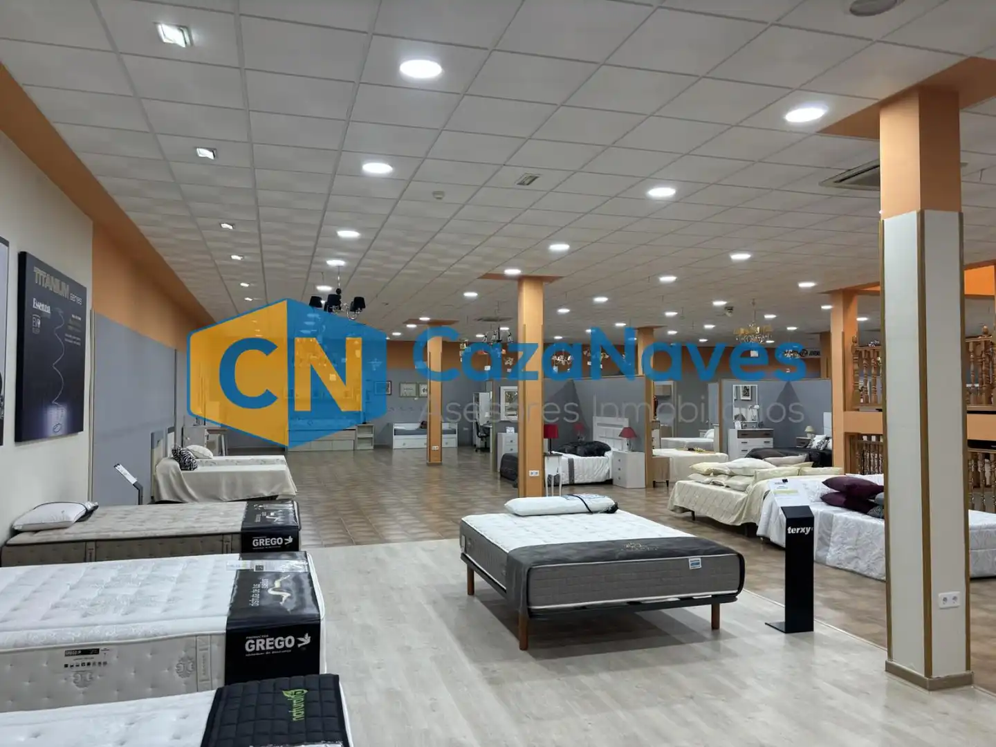 Nau industrial en venda en Yuncler