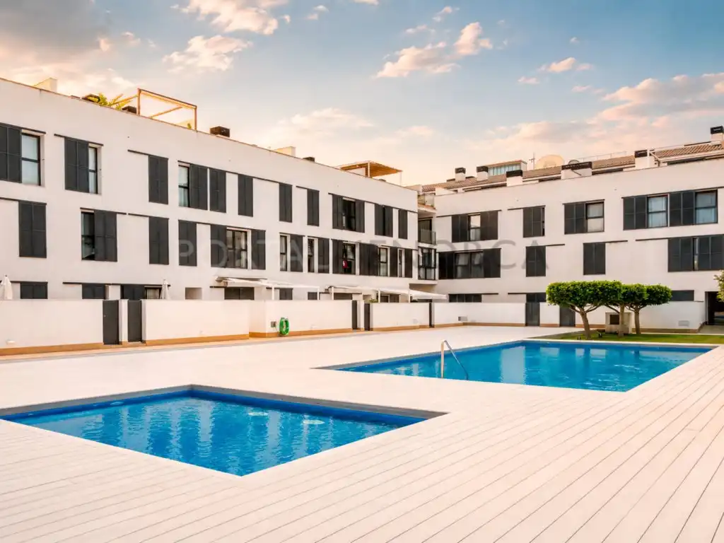 Piscina de Piso en venta en Ciutadella de Menorca con Piscina