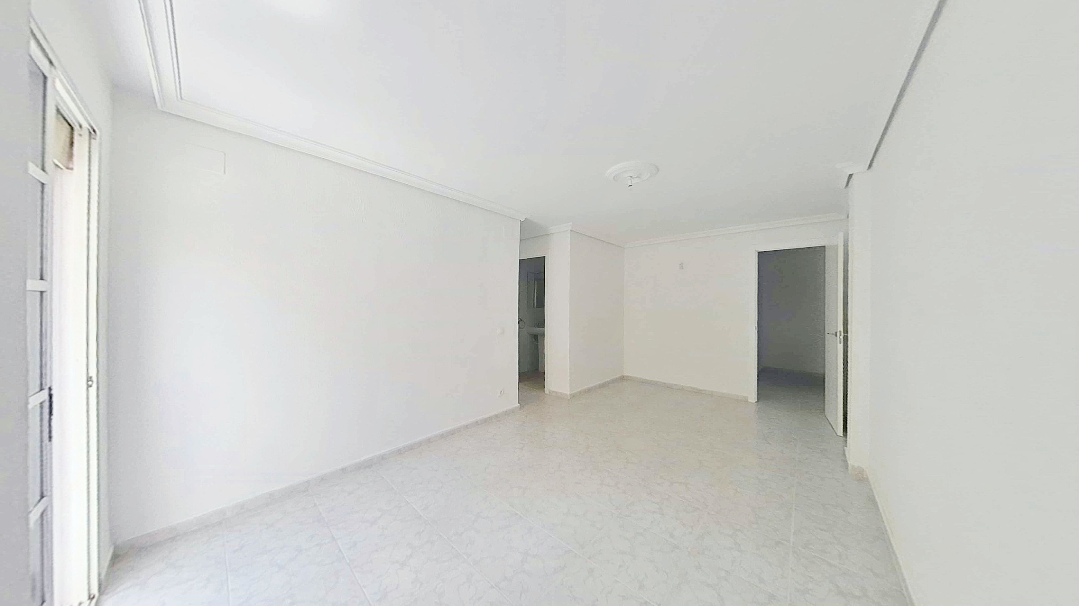 Flat for sale in  Sevilla Capital  with Heating, Terrace and Oven