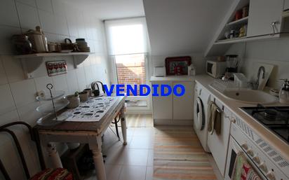 Kitchen of Flat for sale in Paracuellos de Jarama  with Air Conditioner, Heating and Balcony