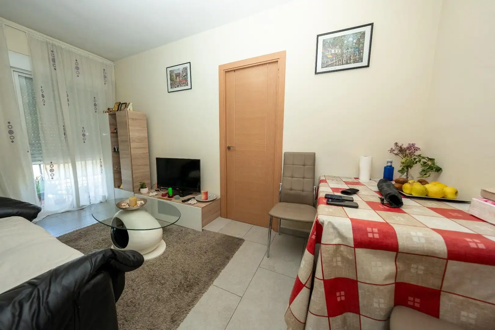 Sala d'estar de Pis en venda en Madrid amb Calefacció i Terrassa