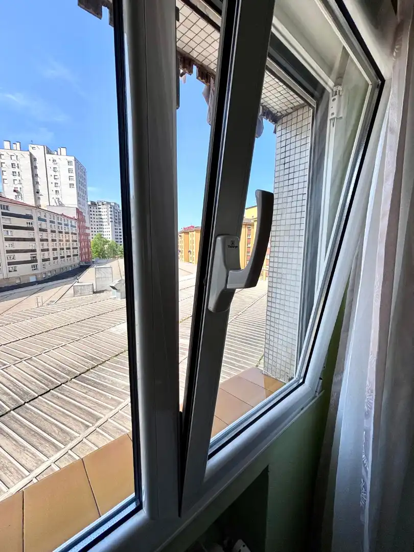Terraza de Piso en venta en Gijón  con Calefacción, Parquet y Amueblado