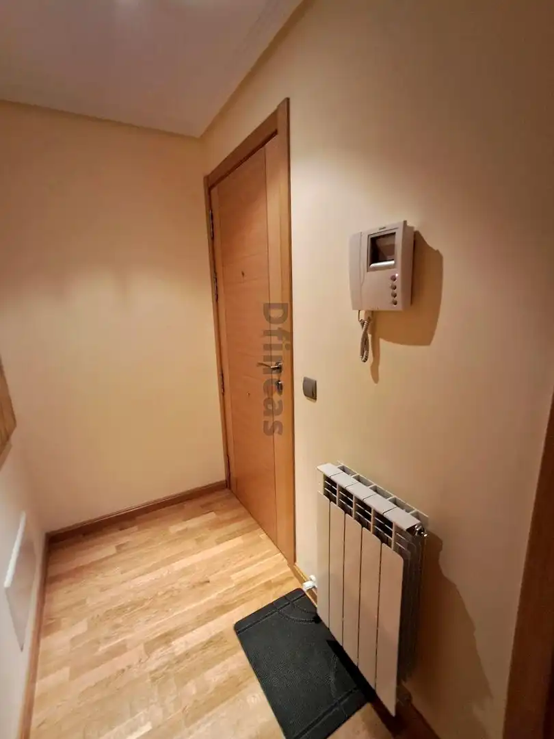 Flat for rent in Calle Italia, Ensanche - Fuenfresca