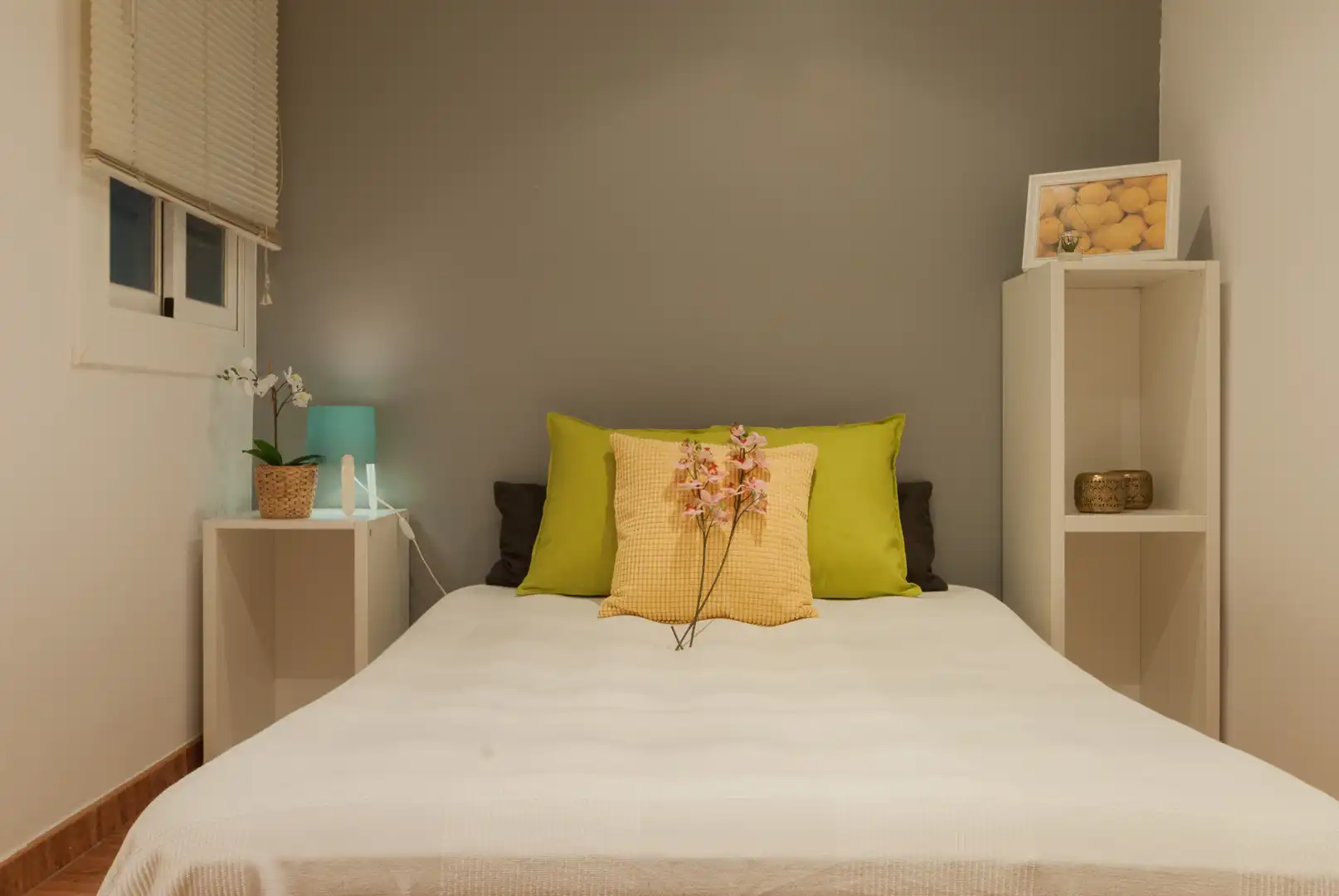 Schlafzimmer von Wohnung zum Verkauf in Barcelona mit Waschmaschine