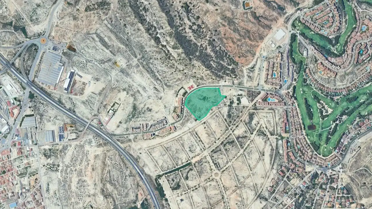 Terreno rustico in vendita a Avenida del Golv - Ur Altorreal