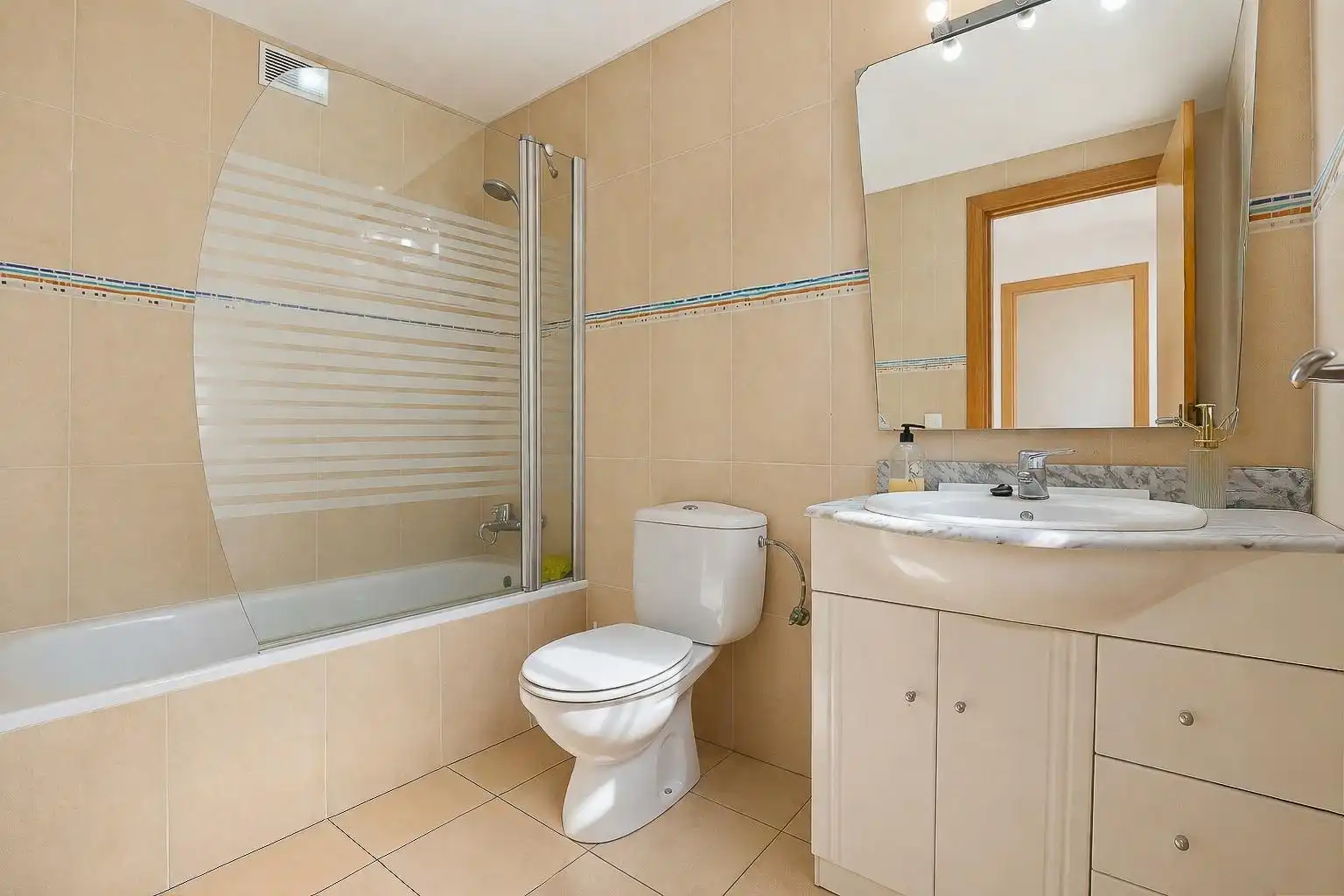 Flat with pool for sale in Calle PIERRE VILAR DE, imagen 6