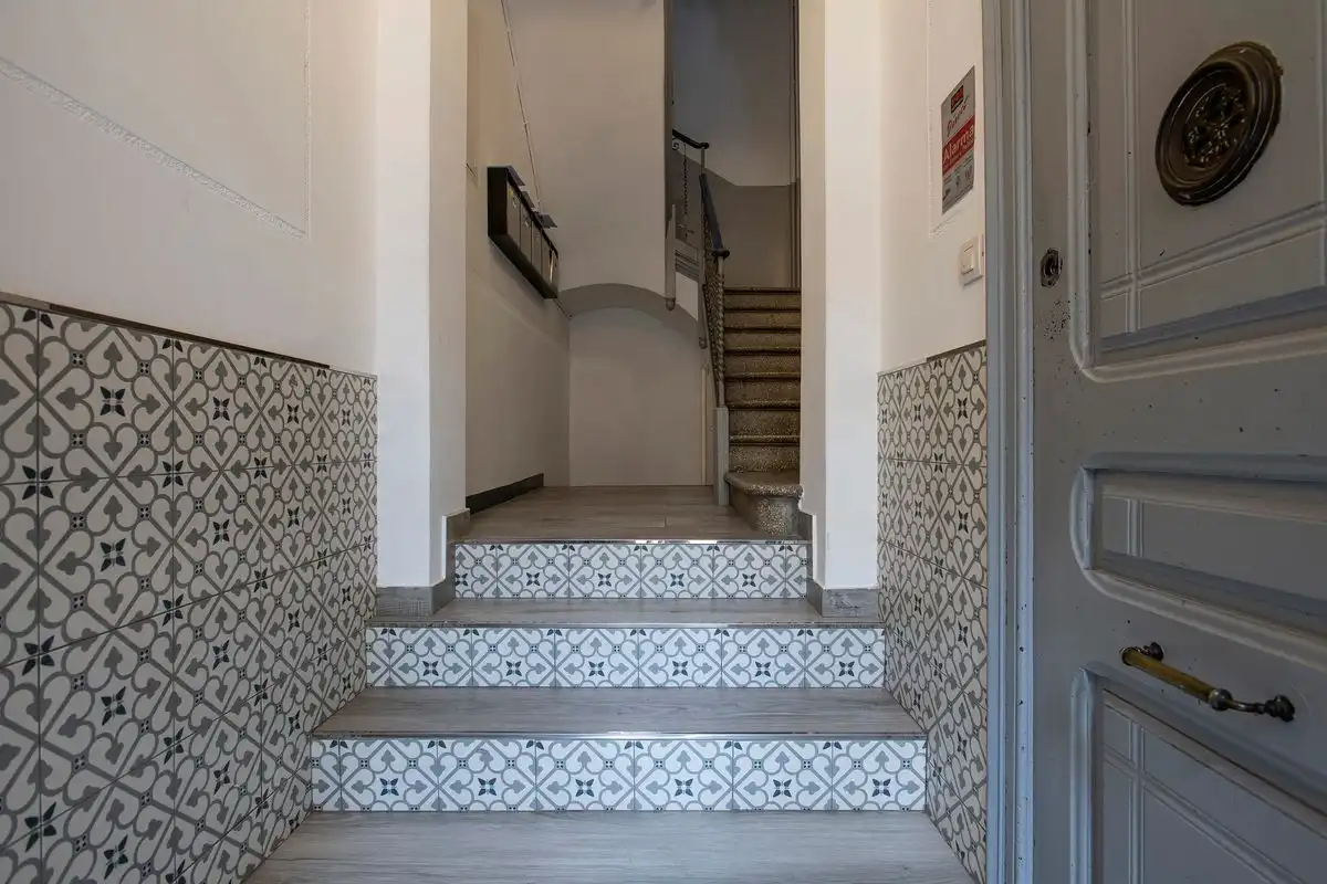 Piso en venta en Barcelona con Calefacción, Terraza y Balcón
