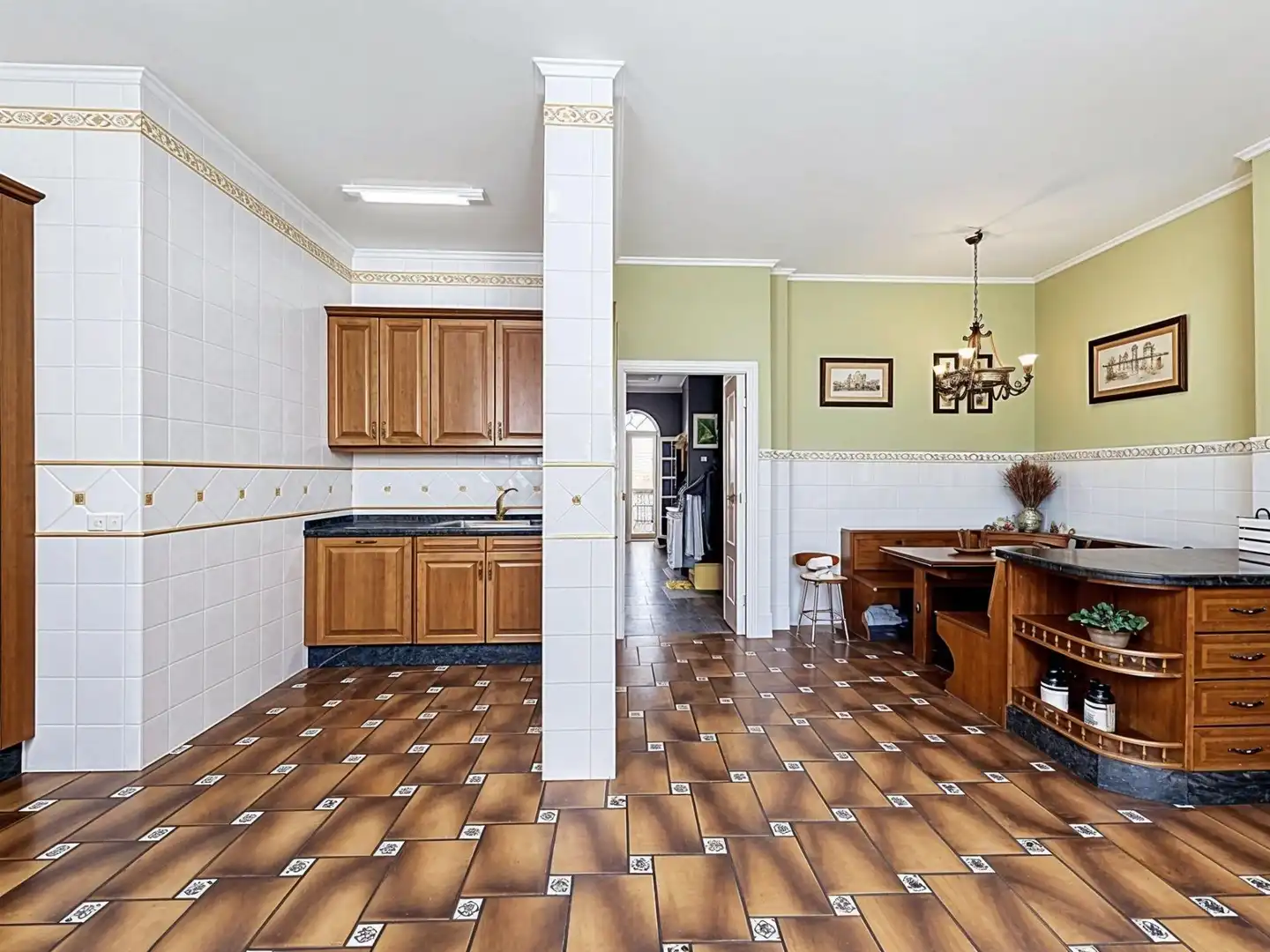 Kitchen of Houses for sale in Valencia  with Air Conditioner, Heating and Parquet flooring