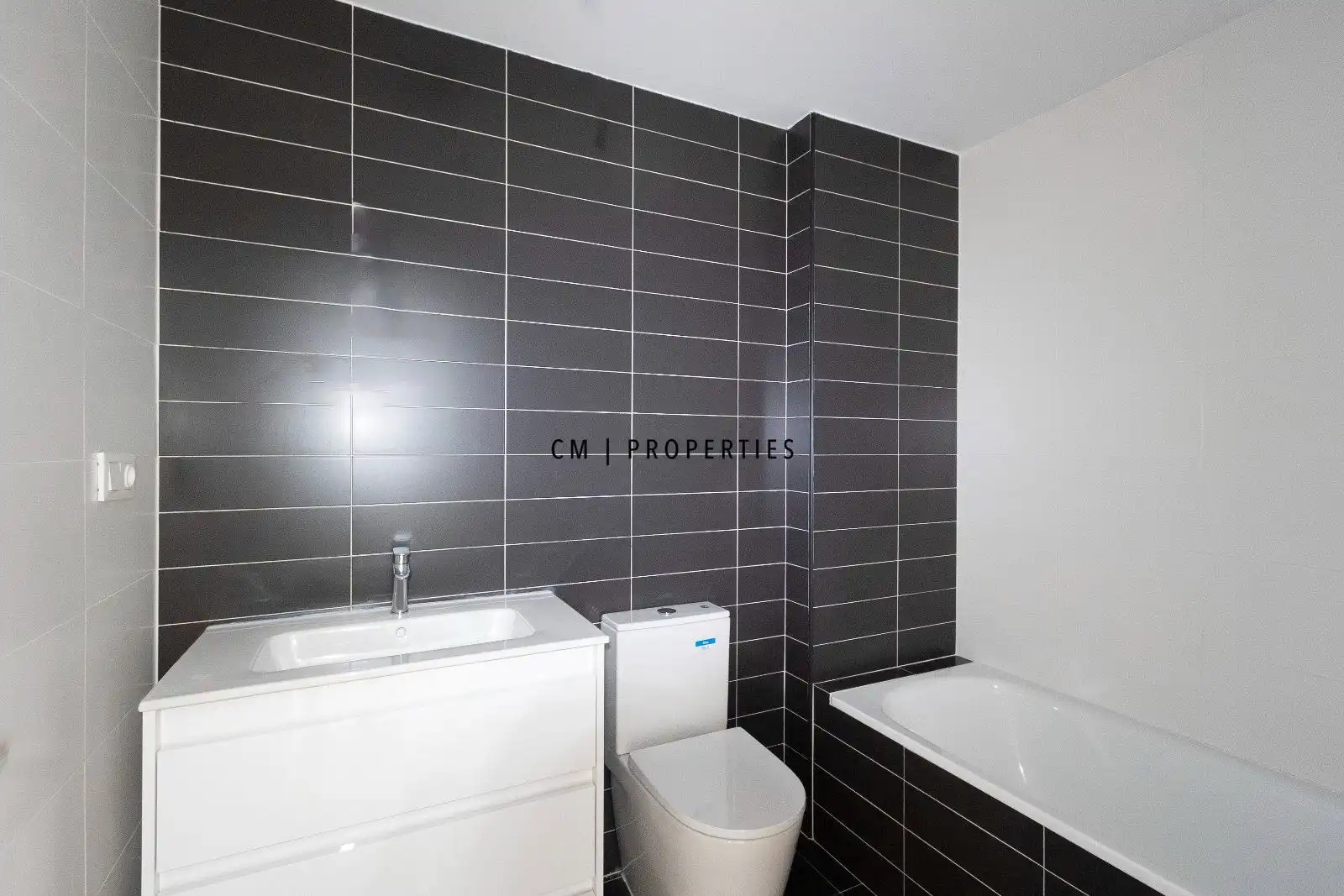 Bathroom of Flat for sale in Petrés  with Terrace and Balcony