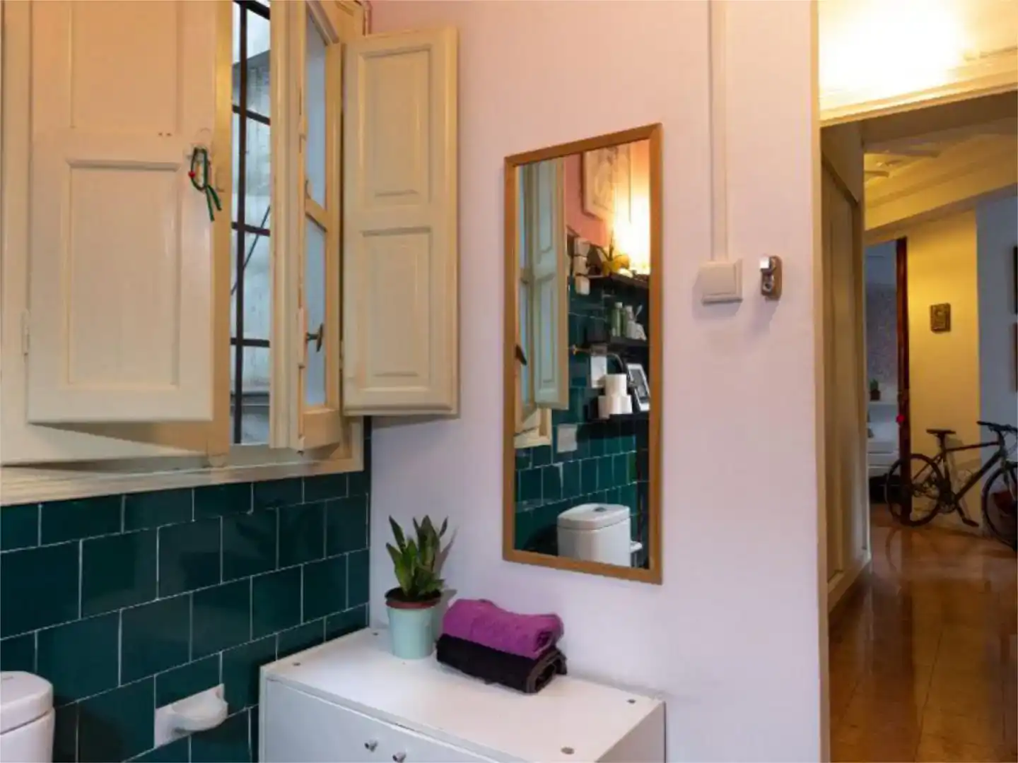 Baño de Ático para compartir en Valencia con Amueblado y Balcón