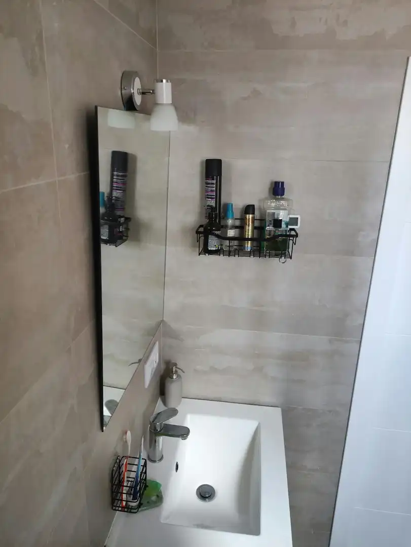Baño de Piso para compartir en Macarena