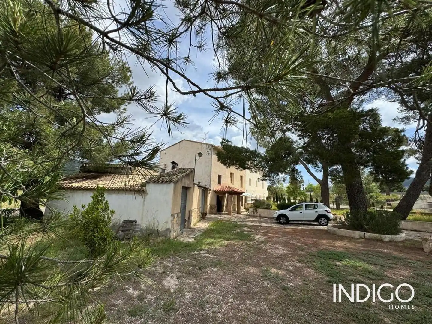 Casa adosada en venda en Ibi amb Calefacció, Traster i Moblat