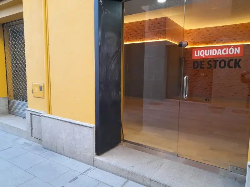 Local commercial à louer à DOLORS, imagen 7