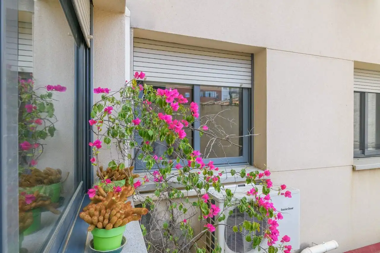 Terrasse von Maisonette zum Verkauf in Barcelona mit Klimaanlage, Heizung und Parkett