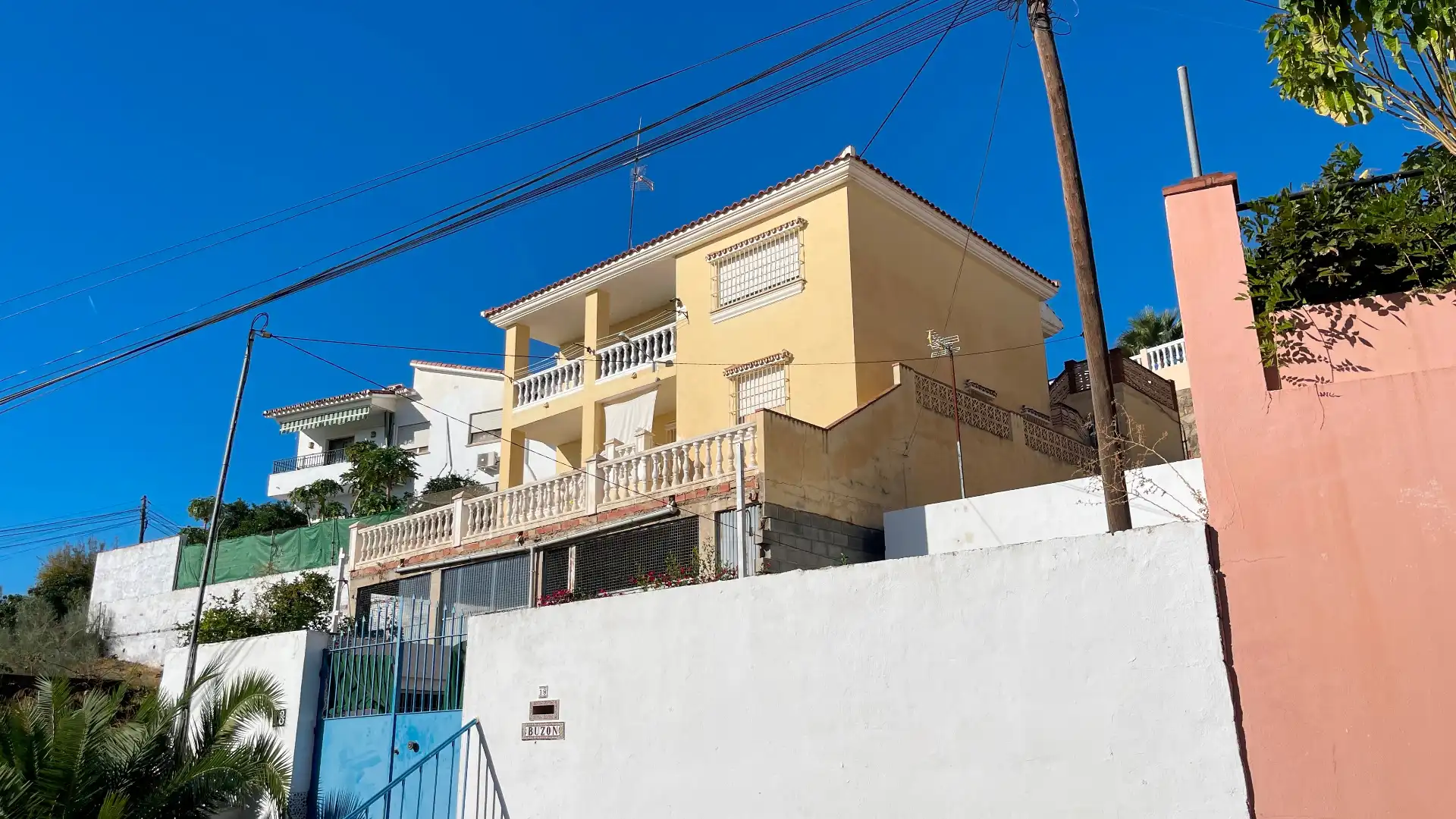 Exterior view of Houses for sale in Rincón de la Victoria