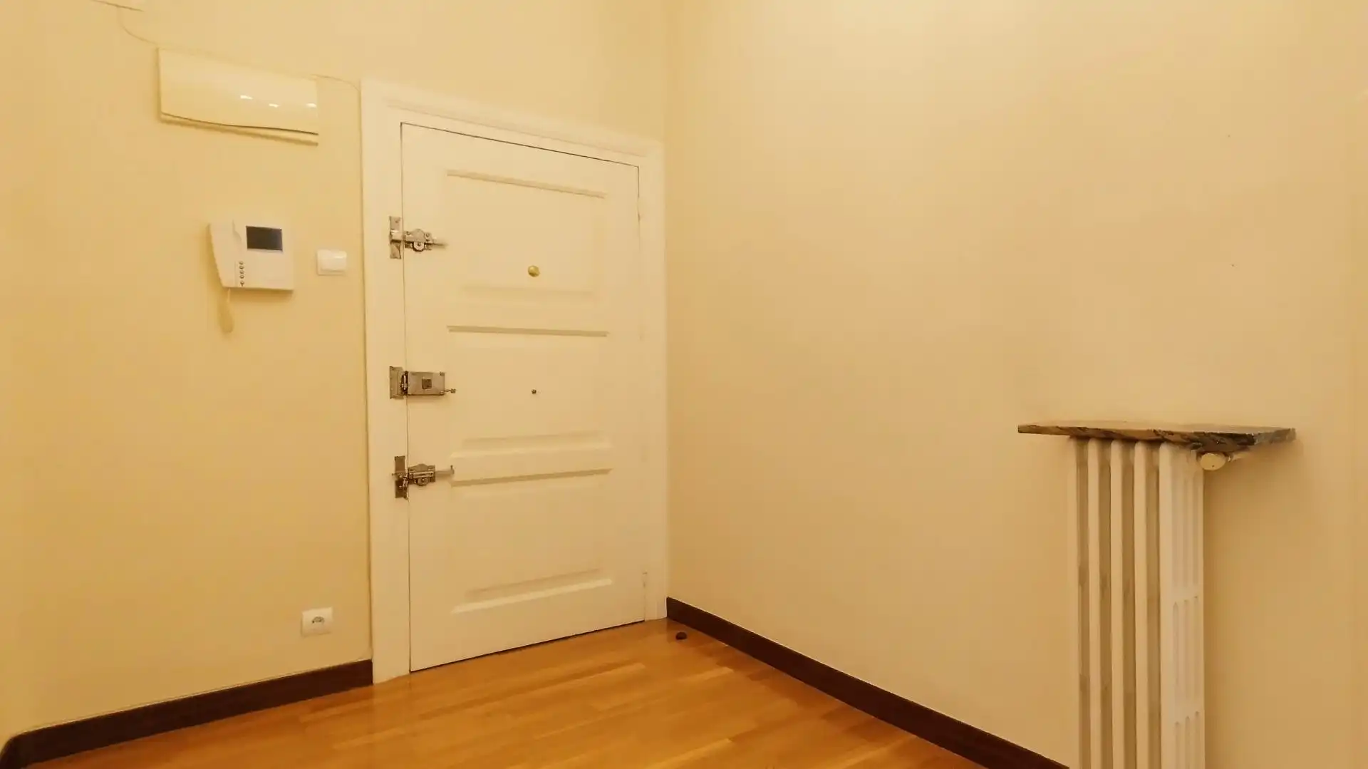 Flat for rent in Plaza ESPAÑA, Caño Argales