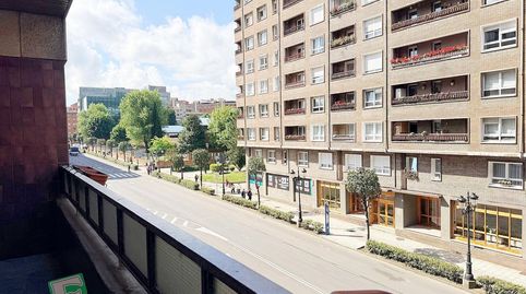 Foto 4 de Piso en venta en Hermanos Menendez Pidal, Llamaquique, Oviedo