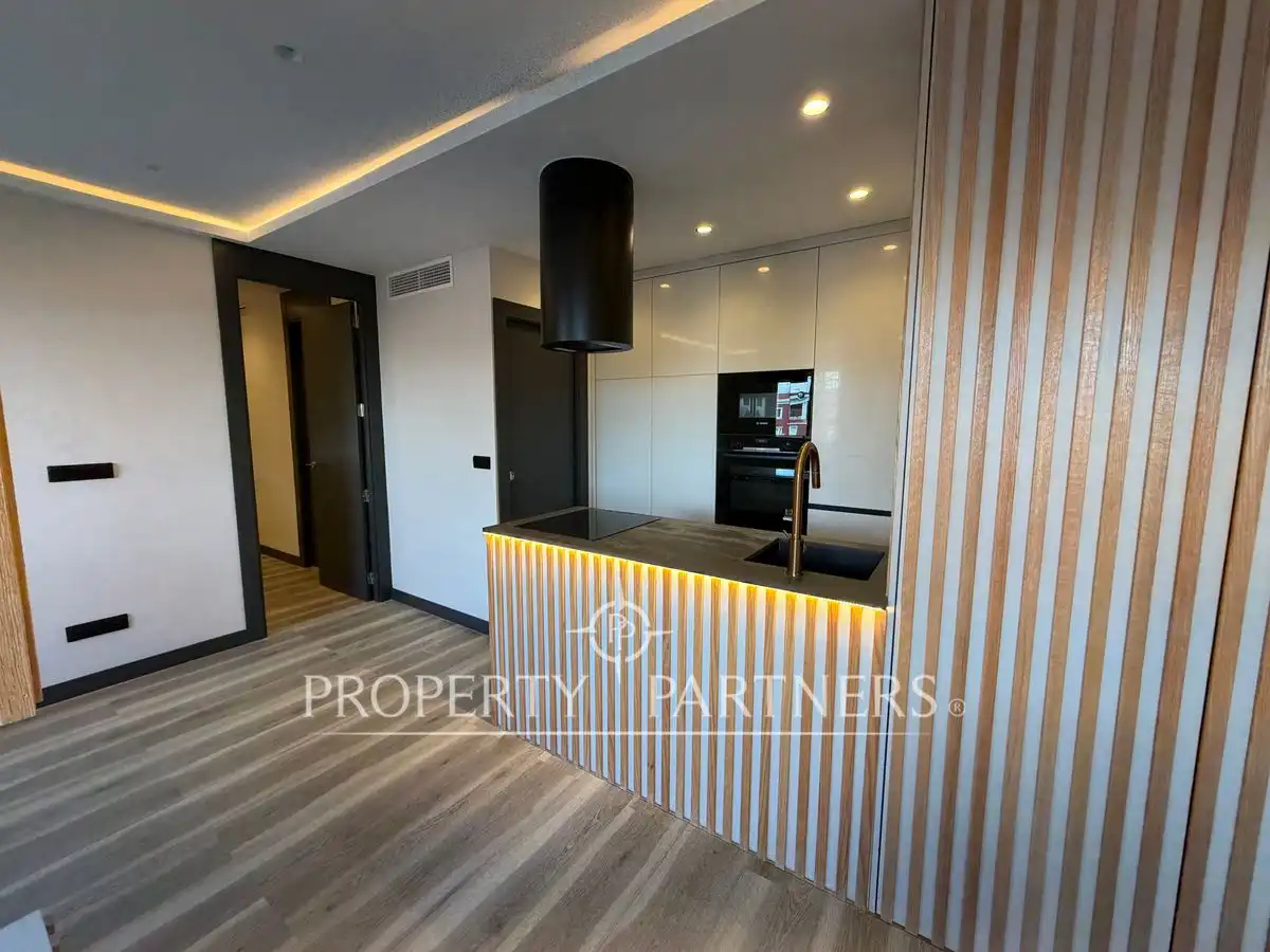 Cocina de Apartamento de alquiler en Madrid con Aire acondicionado y Piscina